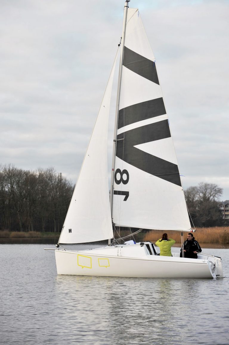 varianta 18 sailboat